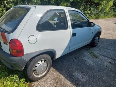 Gebraucht Opel Corsa Eco 45 PS (33 kW) 1995 Weiß Kleinwagen