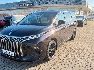 Gebraucht DFSK Forthing 9 245 PS (180 kW) 2025 Schwarz Van / Kleinbus