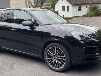 Schwarz Gebraucht 2019 Porsche Cayenne SUV | 63.500 € (Etwas zu teuer)