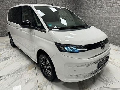 Weiß Gebraucht 2025 VW Multivan Life Van | 47.990 € (Guter Preis)