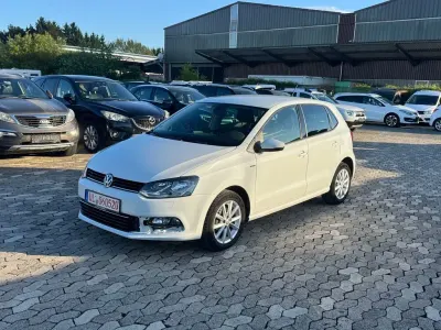Gebraucht VW Polo LOUNGE 75 PS (55 kW) 2015 Weiß Limousine