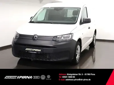 Używany VW Caddy 75 KM (55 kW) 2021 Biały Minivan