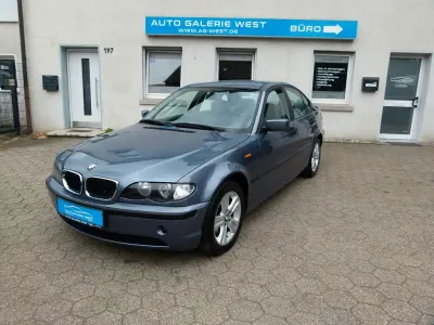 Gebraucht BMW 318 143 PS (105 kW) 2002 Blau Limousine