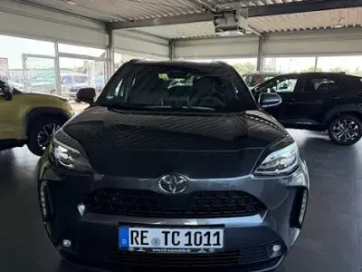 Gebraucht Toyota Yaris Cross 130 PS (95 kW) 2026 Grau SUV