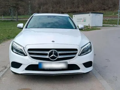 Gebraucht Mercedes C300 245 PS (180 kW) 2019 Weiß Kombi