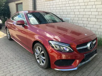 Używany Mercedes C180 AMG line 156 KM (114 kW) 2017 Czerwony Coupe