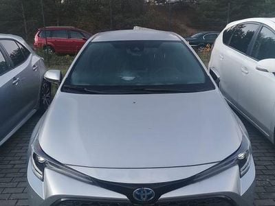 Silber Gebraucht 2023 Toyota Corolla Hybrid Team Limousine | 26.180 € (Etwas zu teuer)