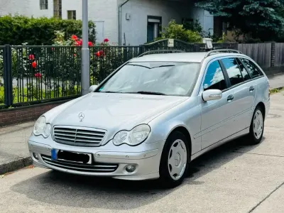 Gebraucht Mercedes C220 150 PS (110 kW) 2006 Silber Kombi