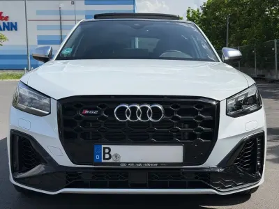 Gebraucht Audi SQ2 Sport 300 PS (220 kW) 2025 Weiß SUV