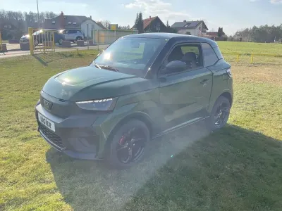 Nouă Ligier JS50 2026 Verde Hatchback