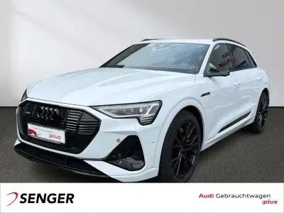 Gebraucht Audi e-tron S-Line 300 kW (408 PS) 2023 Gletscherweiß metallic SUV
