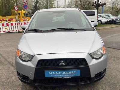 Gebraucht Mitsubishi Colt 95 PS (69 kW) 2012 Silber Kleinwagen