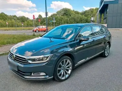 Gebraucht VW Passat Highline 150 PS (110 kW) 2019 Grau Kombi