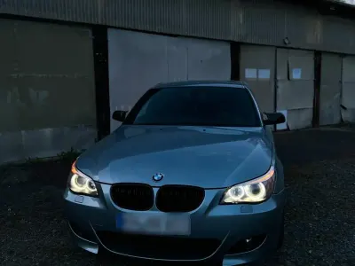 Usata BMW 525 Basis 218 CV (160 kW) 2005 Argento Berlina