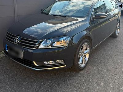Grau Gebraucht 2013 VW Passat Kombi | 8.100 € (Fairer Preis)