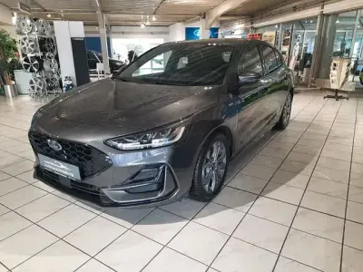 Gebraucht Ford Focus ST-Line X 125 PS (91 kW) 2023 Grau Limousine