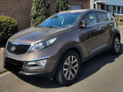 Gebraucht Kia Sportage DREAM-TEAM Edition 135 PS (99 kW) 2015 Braun SUV