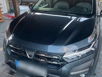 Schwarz Gebraucht 2022 Dacia Jogger Van / Kleinbus | 15.500 € (Fairer Preis)