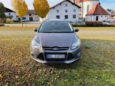Usata Ford Focus 116 CV (85 kW) 2012 Grigio Station wagon