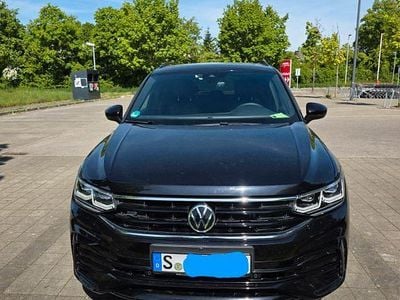 Usata VW Tiguan R-line 150 CV (110 kW) 2021 Nero SUV