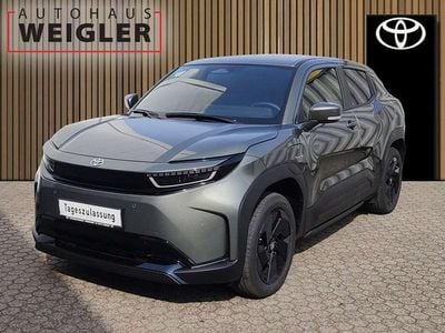 Neu Toyota Urban Cruiser 127 kW (174 PS) 2026 Pine green SUV