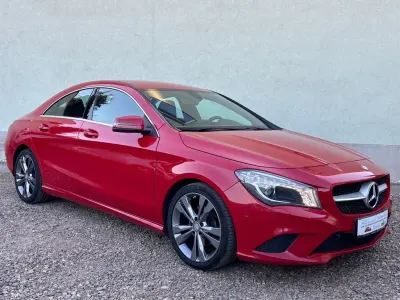 Gebraucht Mercedes CLA180 122 PS (89 kW) 2016 Rot Coupé