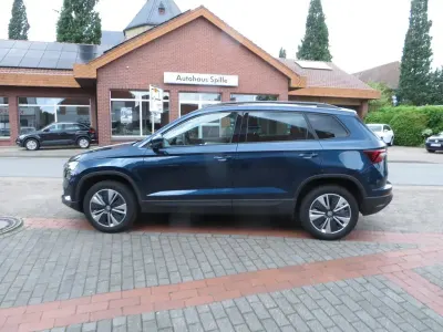 Gebraucht Skoda Karoq Ambition 116 PS (85 kW) 2024 Blau SUV