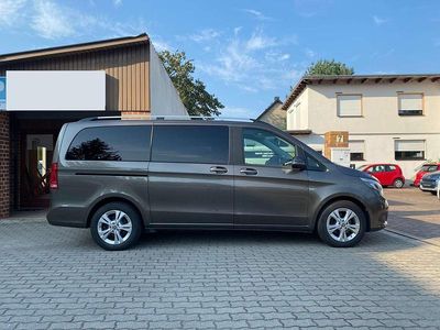 Gebraucht Mercedes V220 163 PS (119 kW) 2017 Indiumgrau metallic Van / Kleinbus