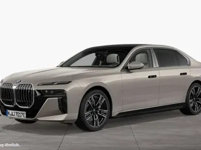 Gebraucht BMW i7 M Sport 400 kW (544 PS) 2024 Oxidgrau Limousine