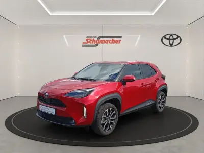 Gebraucht Toyota Yaris Cross Team 116 PS (85 kW) 2023 Rot SUV
