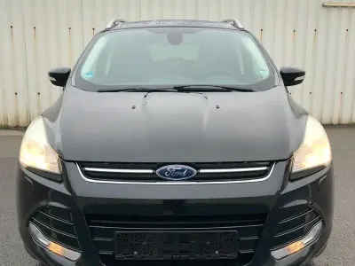 Używany Ford Kuga Individual 140 KM (102 kW) 2014 Czarny SUV