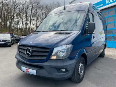 Używany Mercedes Sprinter 163 KM (119 kW) 2014 Niebieski