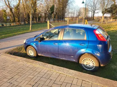 Gebraucht Fiat Punto Active 77 PS (56 kW) 2007 Blau Kleinwagen