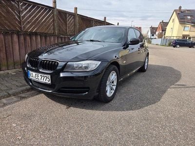 Second-hand BMW 316 Lifestyle 116 CP (85 kW) 2011 Negru Berlinǎ