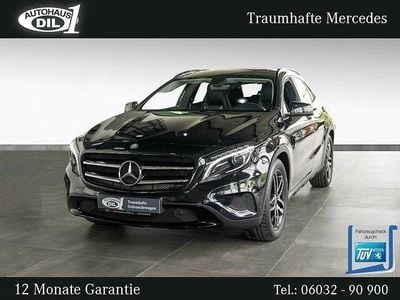 Gebraucht Mercedes GLA200 Night 156 PS (114 kW) 2015 Schwarz (kosmosschwarz  metalliclack) SUV