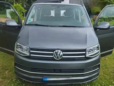 Gebraucht VW Multivan 204 PS (150 kW) 2016 Grau Van / Kleinbus