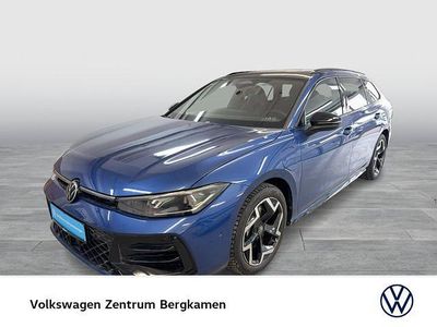 Second-hand VW Passat R-line 272 CP (200 kW) 2025 Albastru Break