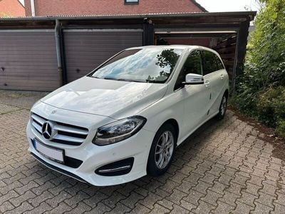 Mercedes B180