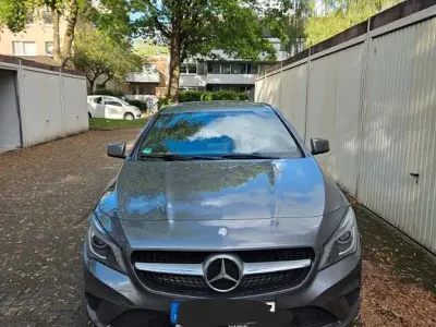 Gebraucht Mercedes CLA250 Urban 211 PS (155 kW) 2015 Grau Coupé