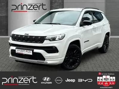 Gebraucht Jeep Compass Altitude 150 PS (110 kW) 2023 Alpine white (vr296) SUV