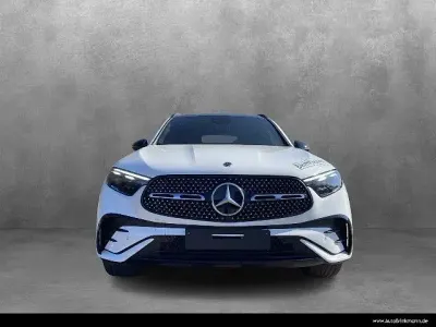 Gebraucht Mercedes GLC220 AMG line 197 PS (144 kW) 2026 Unilack polarweiß SUV