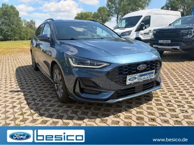 Gebraucht Ford Focus ST-Line X 116 PS (85 kW) 2024 Chrome blue metallic (blau) Kombi