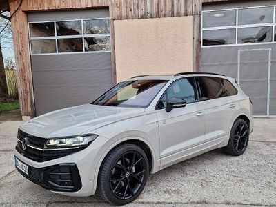 Gebraucht VW Touareg R-line 286 PS (210 kW) 2024 Beige SUV