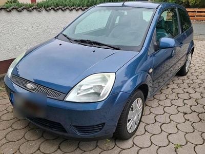 Blau Gebraucht 2005 Ford Fiesta Kleinwagen | 1.450 € (Etwas zu teuer)