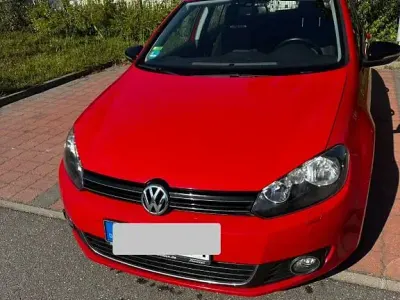 Gebraucht VW Golf VI Style 86 PS (63 kW) 2011 Rot Limousine