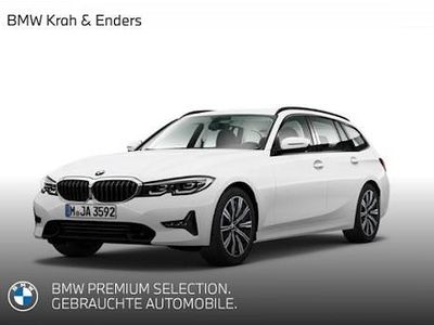 Weiss Gebraucht 2021 BMW 318 Sport Line Kombi | 24.930 € (Etwas zu teuer)