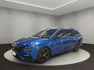 Gebraucht Skoda Octavia RS 200 PS (147 kW) 2024 Raceblau metallic Kombi