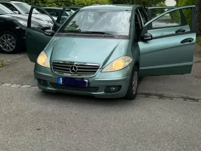 Używany Mercedes A160 2007 Szary Sedan/Limuzyna