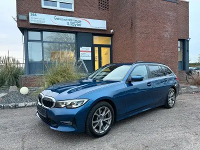 Gebraucht BMW 320 Advantage 190 PS (139 kW) 2022 Blau Kombi