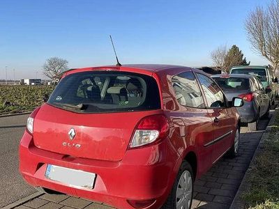 Gebraucht Renault Clio II 75 PS (55 kW) 2009 Limousine